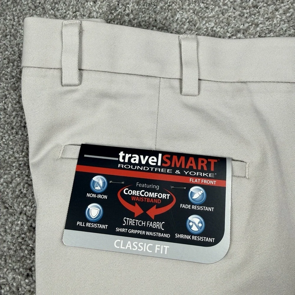Roundtree & Yorke TravelSmart Pants Men's 52x32 Khaki Classic Fit Stretch NWT